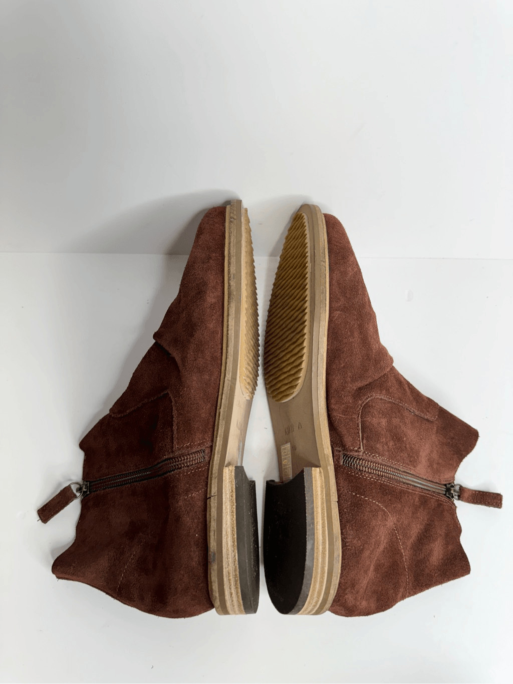 Kelsi Dagger Boots Size 10 Women’s Suede Upper Ruched Coffee Bean Brown Booties