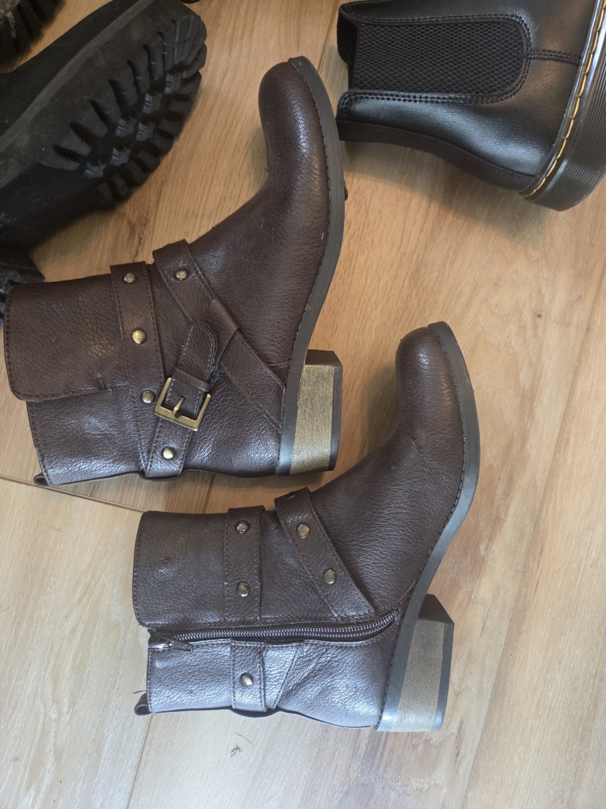 Doc Martens AND TIMBERLANDS slip In Boots, doc Martens BOOTS BLACK 6.5 WOMEN’S