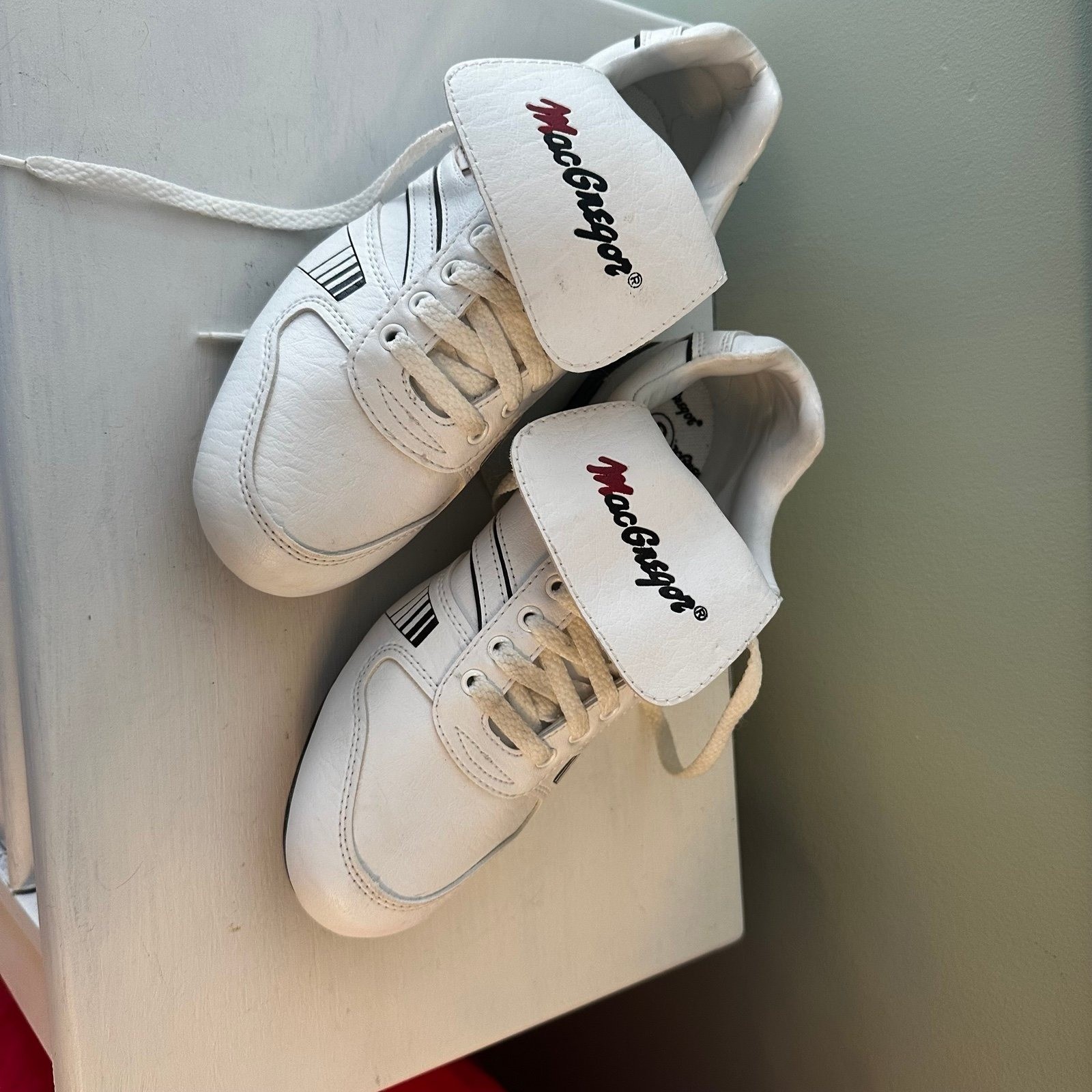 MacGregor women’s soccer cleats shoes vintage like new size 8