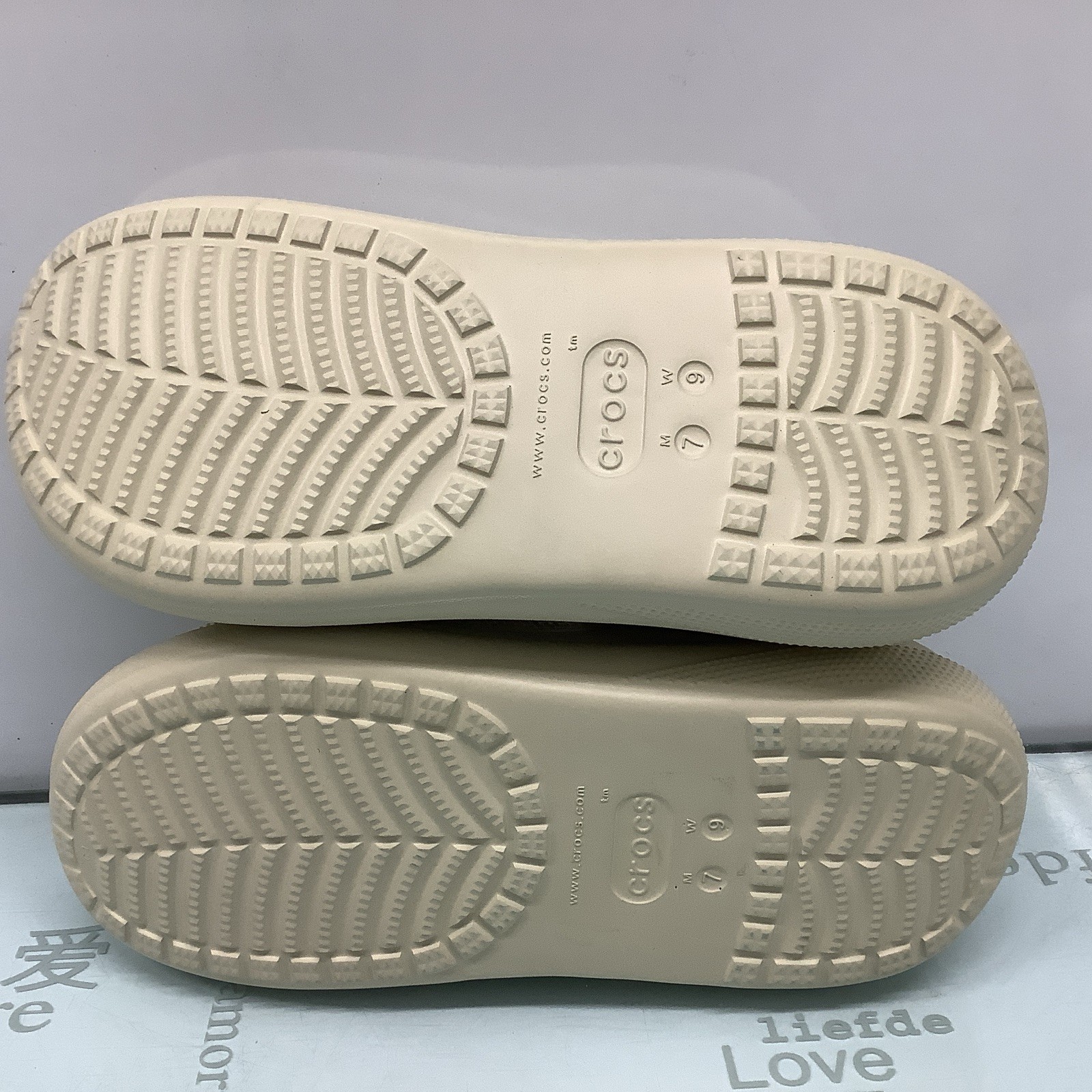 Crocs Classic Crush Clog Platform Sand Color, Size W9/M7,New .