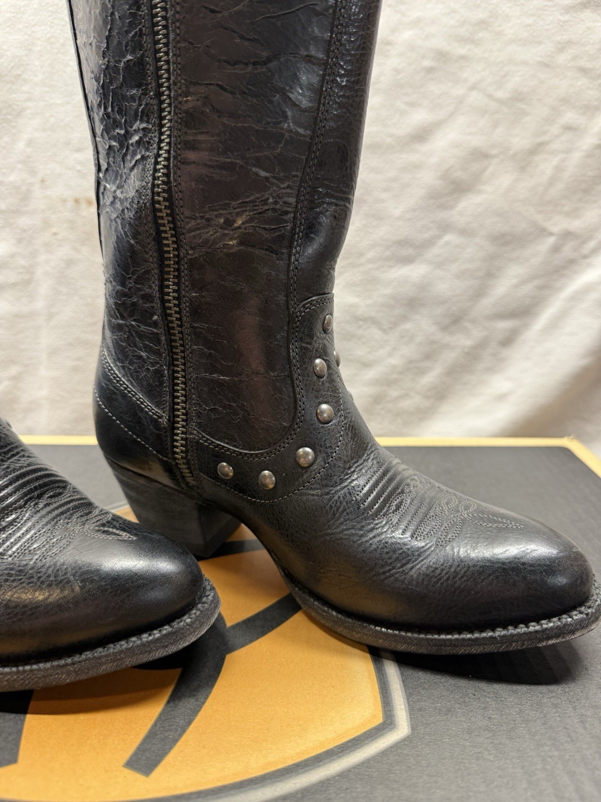 Womens Ariat «Wanderlust» Studded Knee High Boots – Size 6B, Country Western