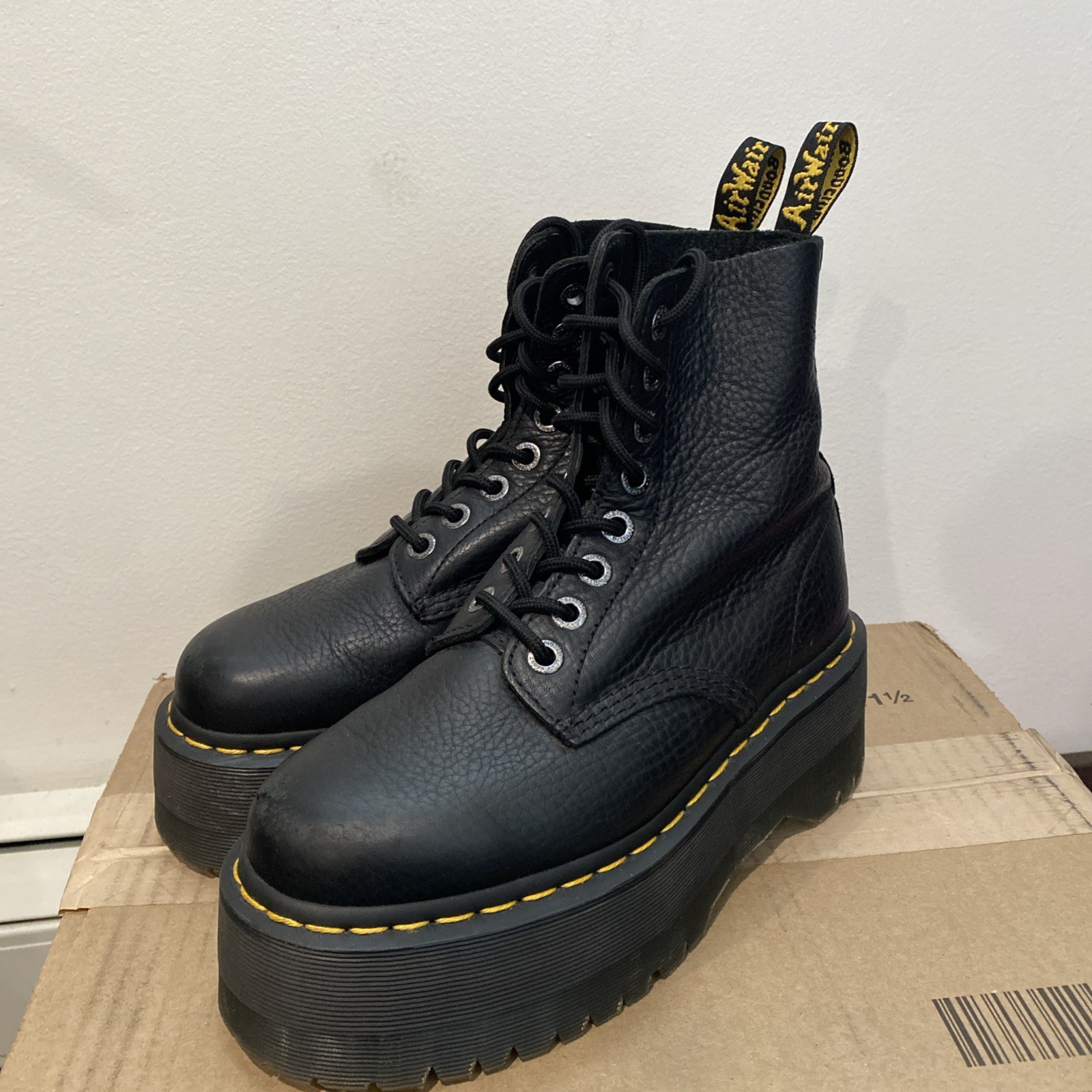 Dr Martens 1460 Pascal Max Women’s Platform Leather Pisa Boots Black Size 7 EUC