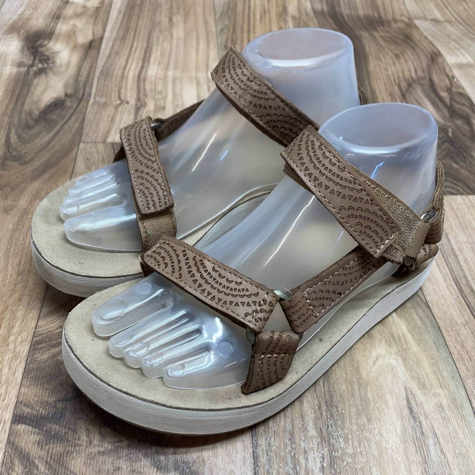 Teva Midform Universal Leather Platform Sandals Star Pattern Tan Brown Size 7