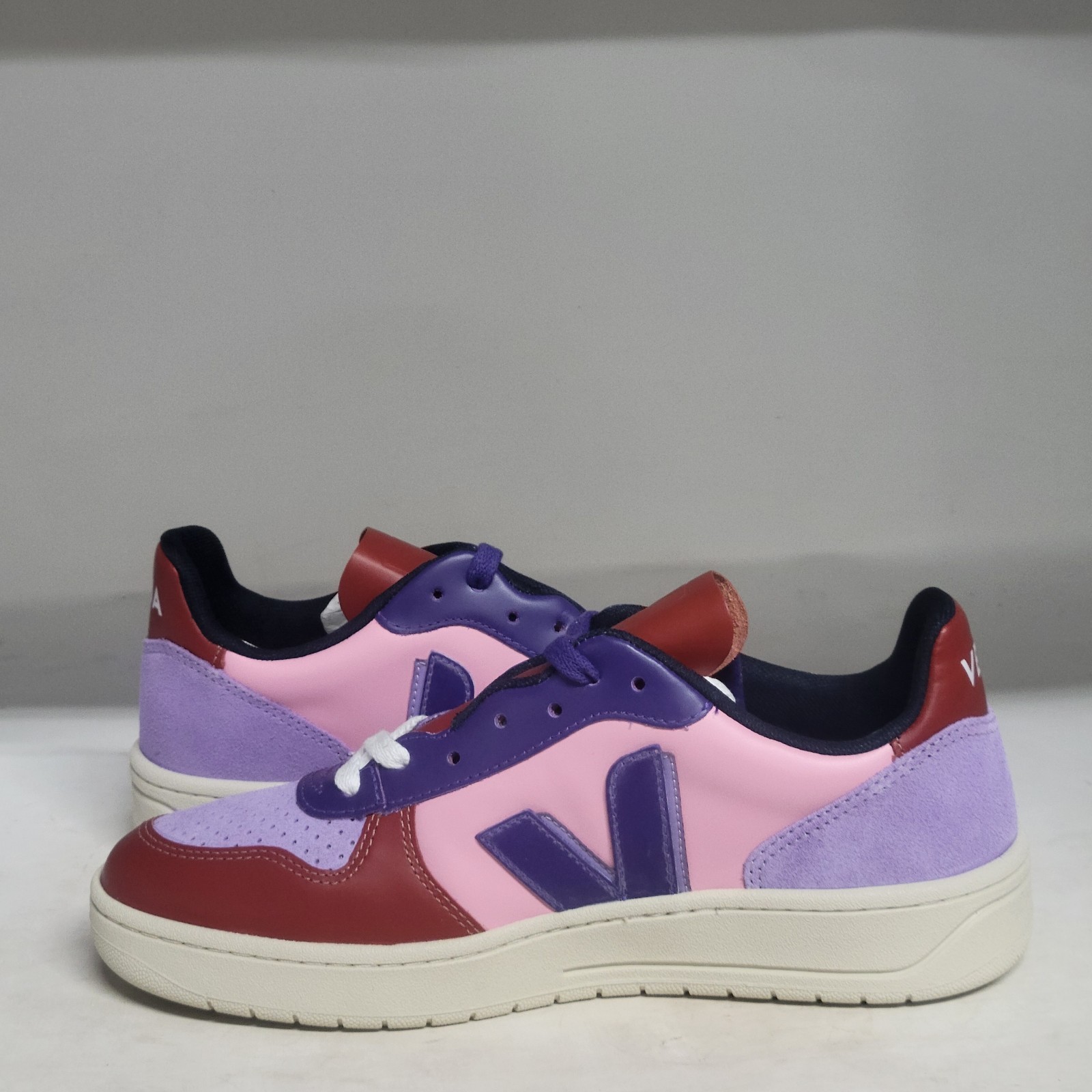 Veja x Make My Lemondade V-10 Guimauve Womens Size 9M