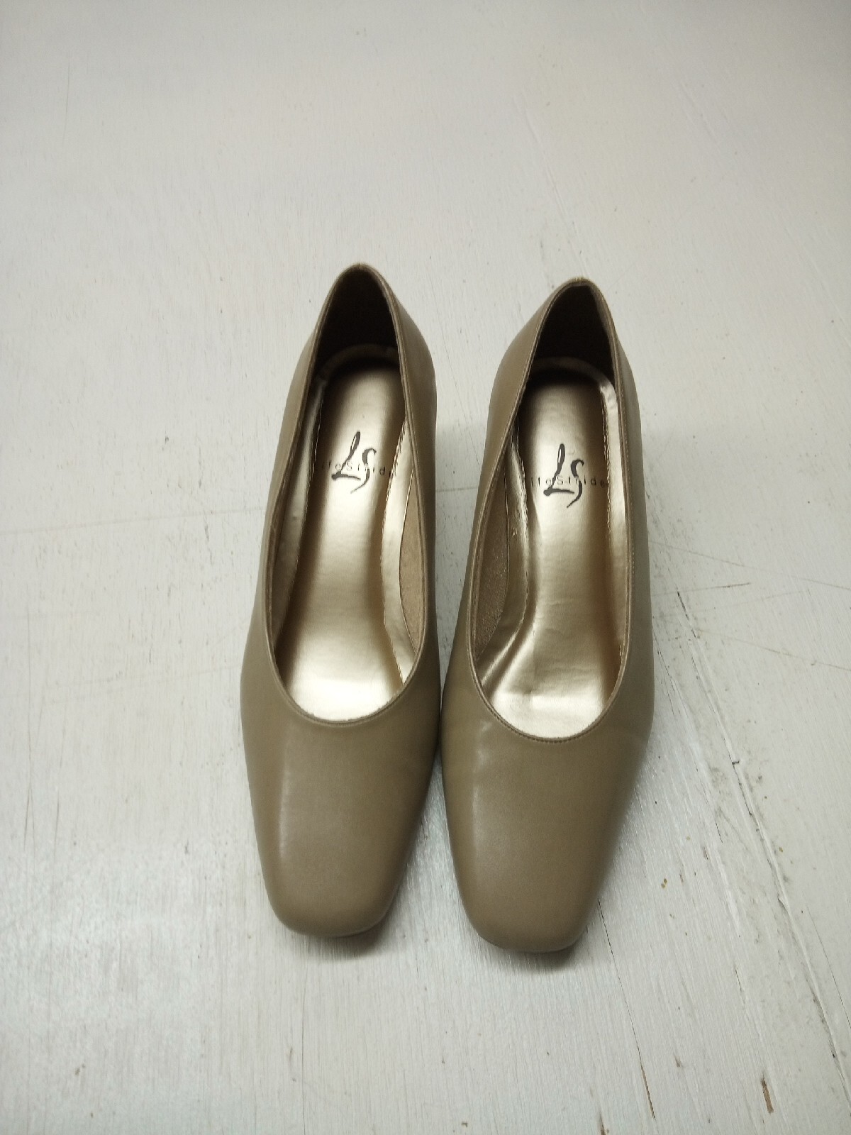 Life Stride Jade Wild Rice Smoot Women 8 Dark Beige – Light Brown 2″ Heels Shoes