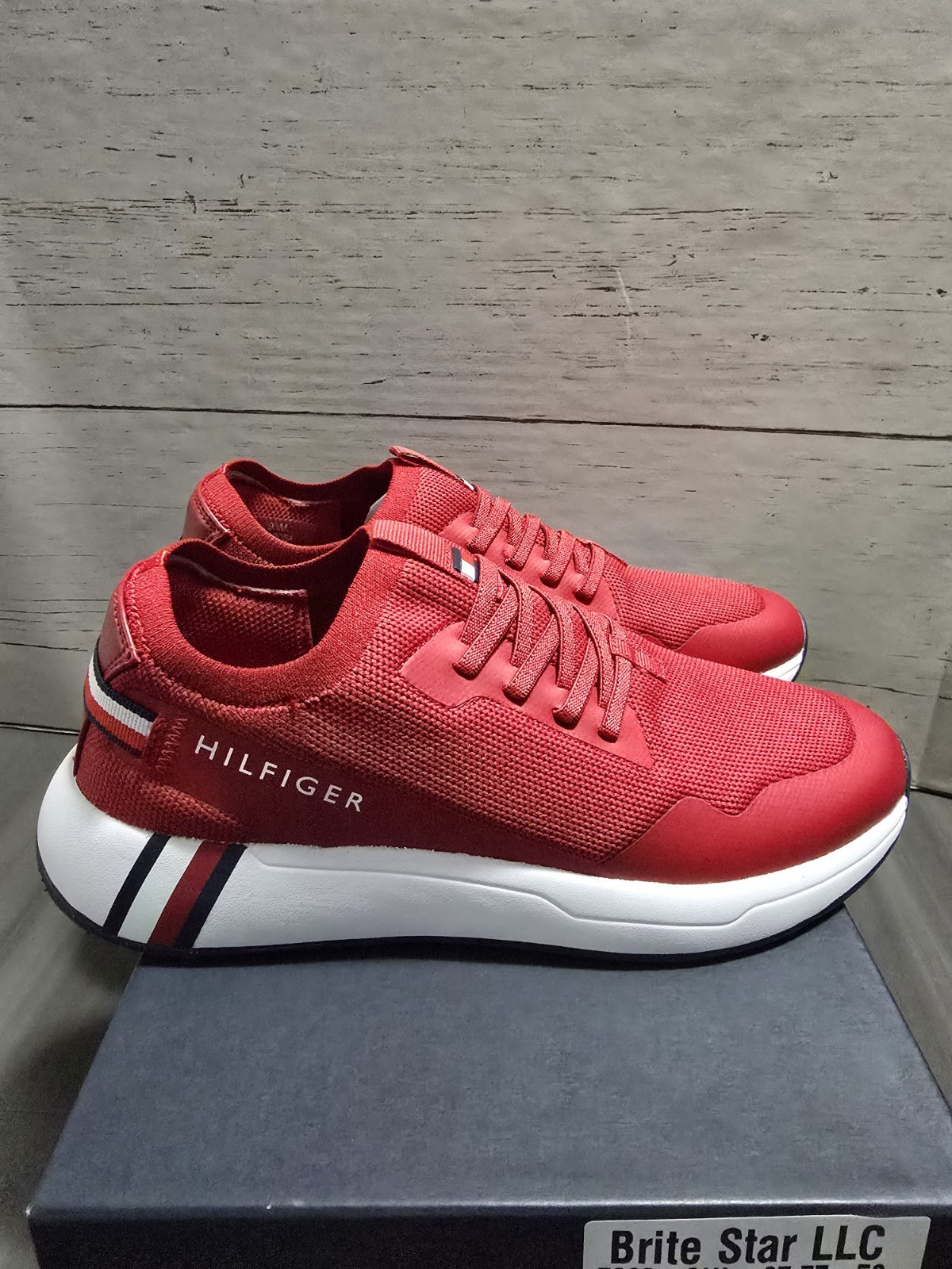 NEW Tommy Hilfiger TWArosa Womens Red 7.5 Slip On Sneaker Light comfortable