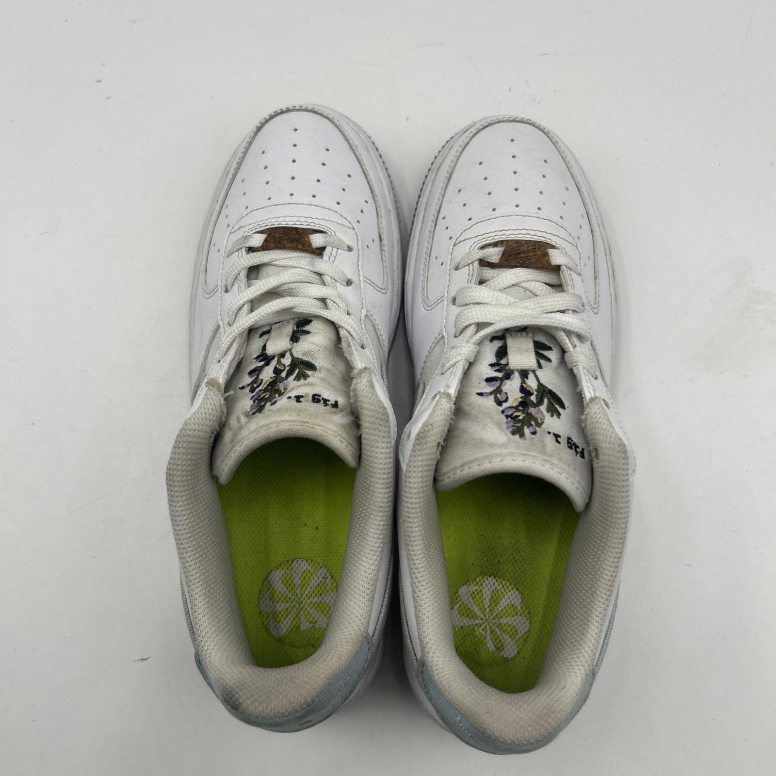 NIKE AIR FORCE 1 SHOES LV8 DA3093-100 SIZE 7Y YOUTH 8 1/2 WOMANS WHITE INDIGO