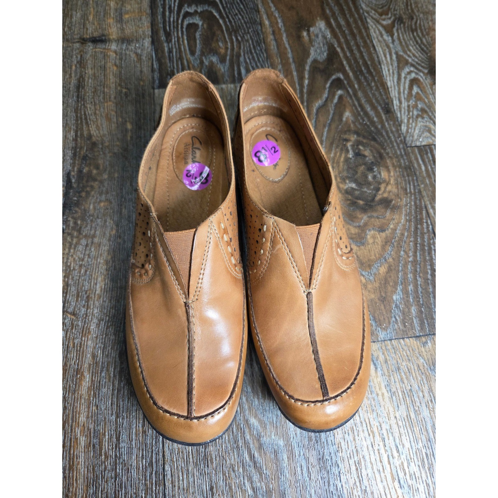 Clarks Artisan Tan Leather Perforated Slip On Loafers Shoes Womens 8.5 M