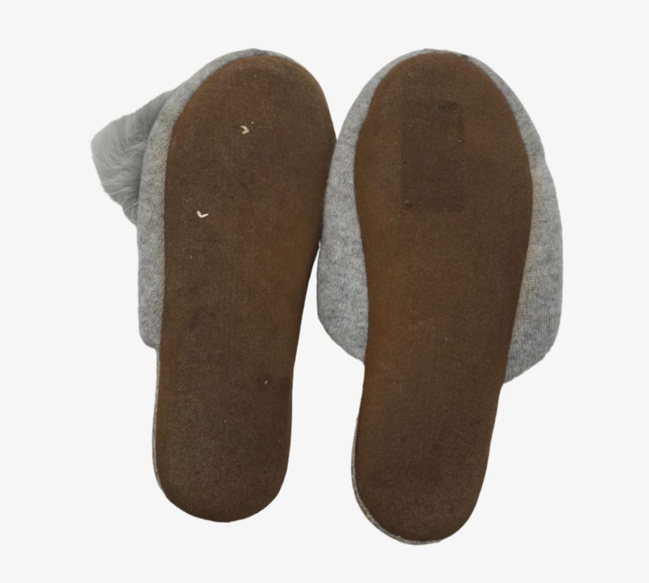 $165 Neiman Marcus Women’s Gray Cashmere Cable Slide Slipper Shoes Size US S