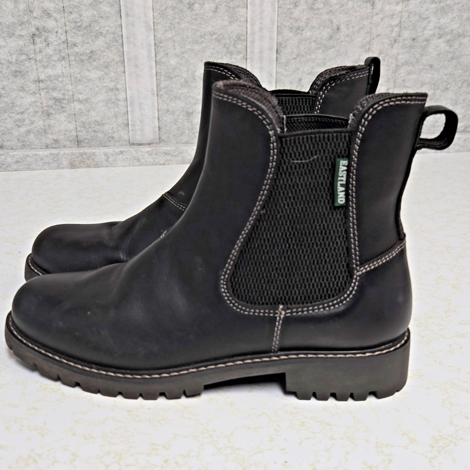 Eastland Ida Black Leather Chelsea Boots Pull On Memory Foam Women’s 7 EUR 37.5