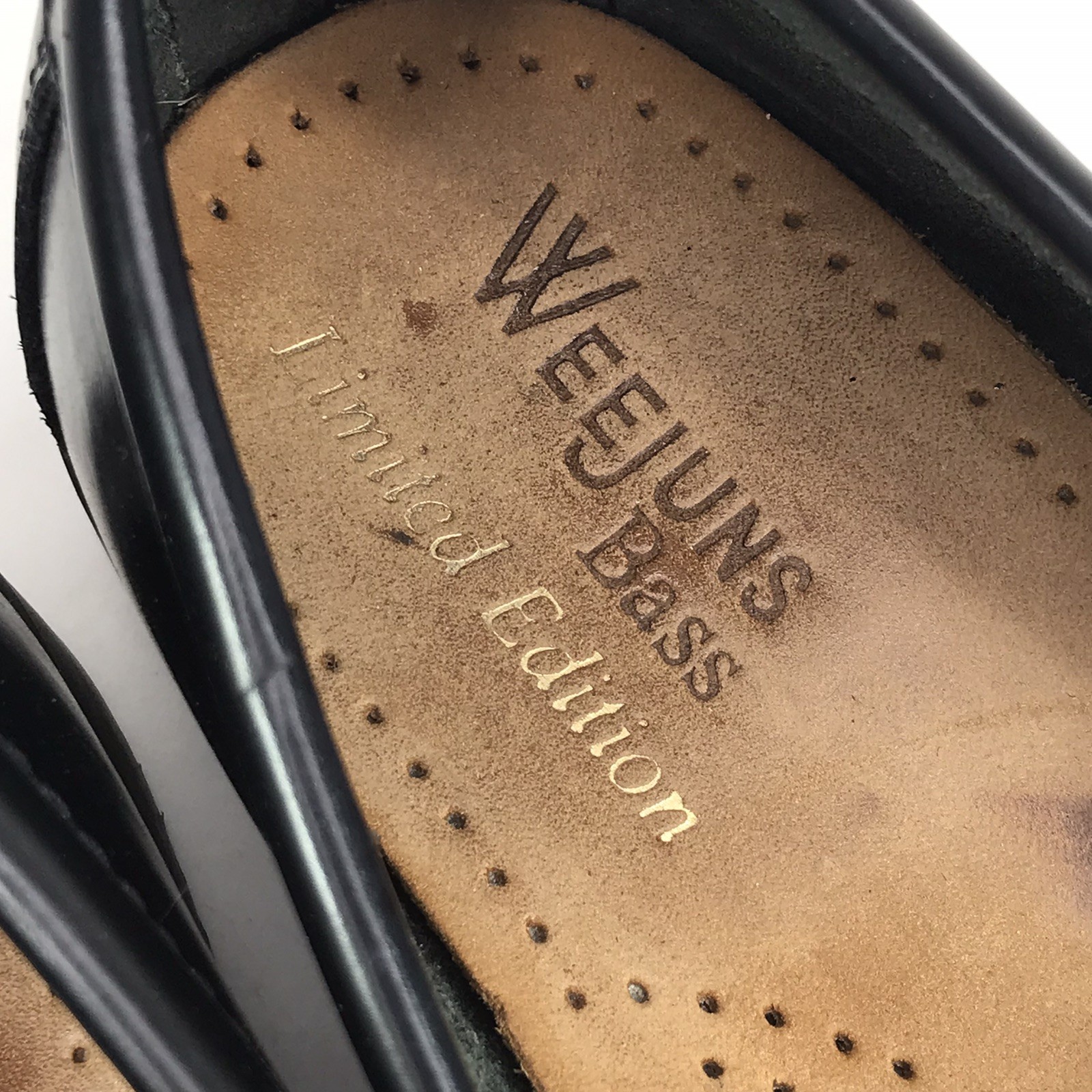 GH Bass Weejuns Womens 9 Limited Edition “Yale” Horse Bit Black Leather Loafers