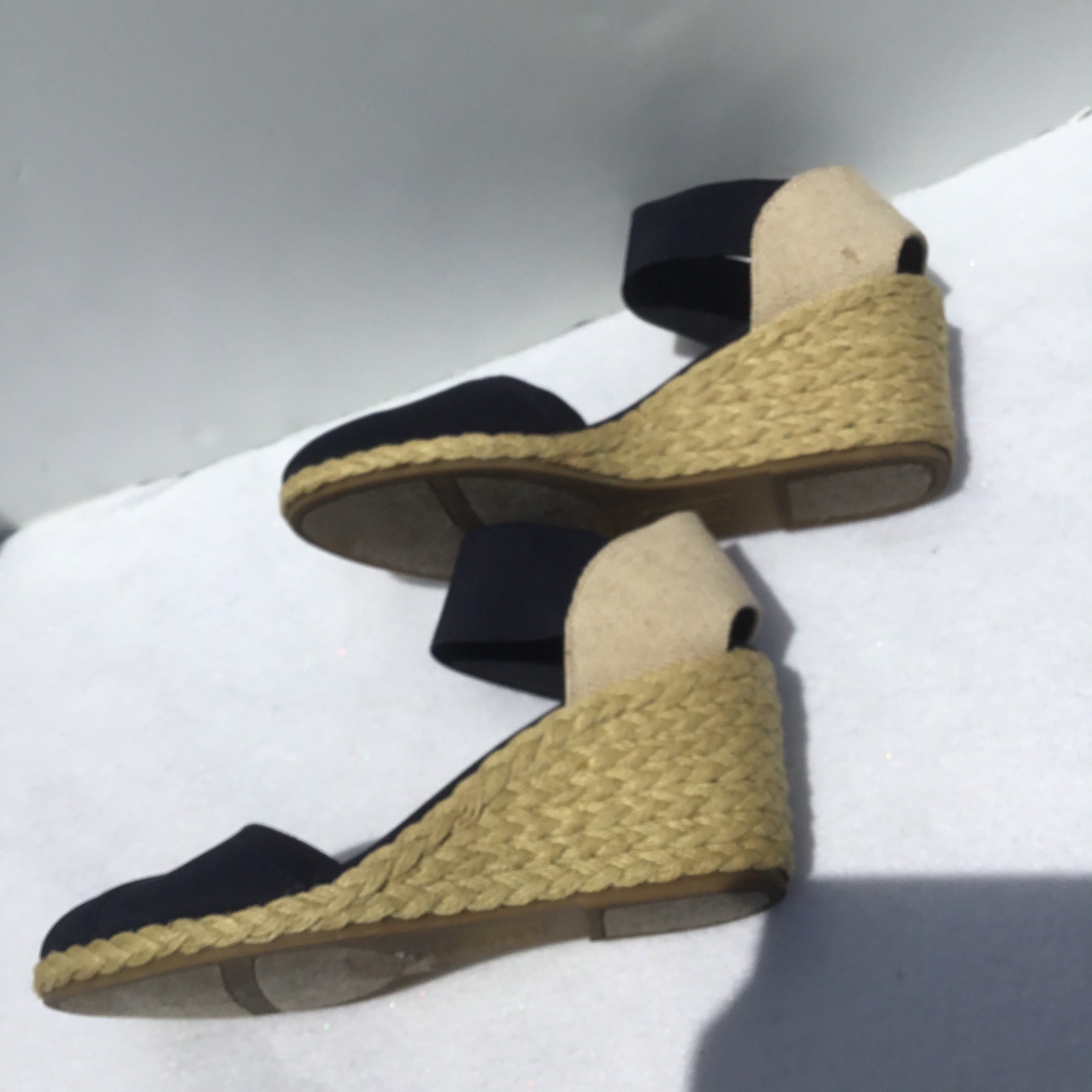 CHAPS Straw Wedge Womans Heel Ankle Strap No Size Measures 9.5″ Long 10″ Insole