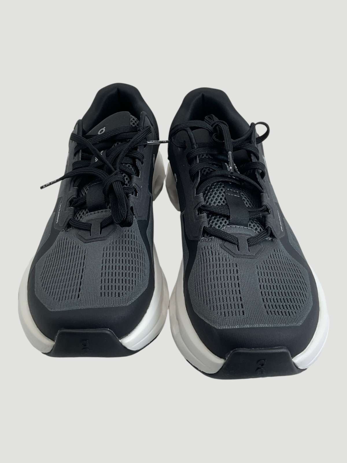 On Cloudrunner 2 Women’s Size 9.5 Eclipse/Black Running Shoes