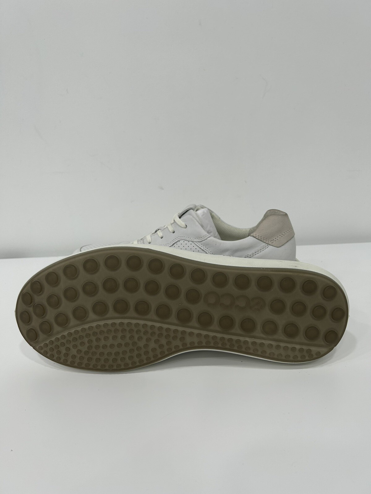 ECCO Soft 7 Runner Lace-Up Sneaker EU 41 US 10-10.5 Shadow White Women