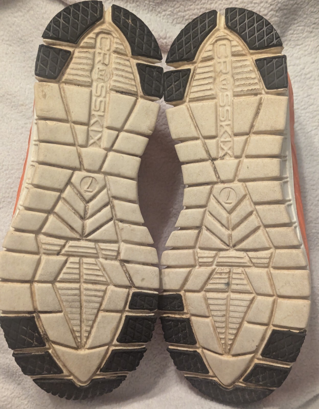 Crosskix APX Composite Foam Slip-Resistant Athletic Outdoor Sneakers  Orange 7