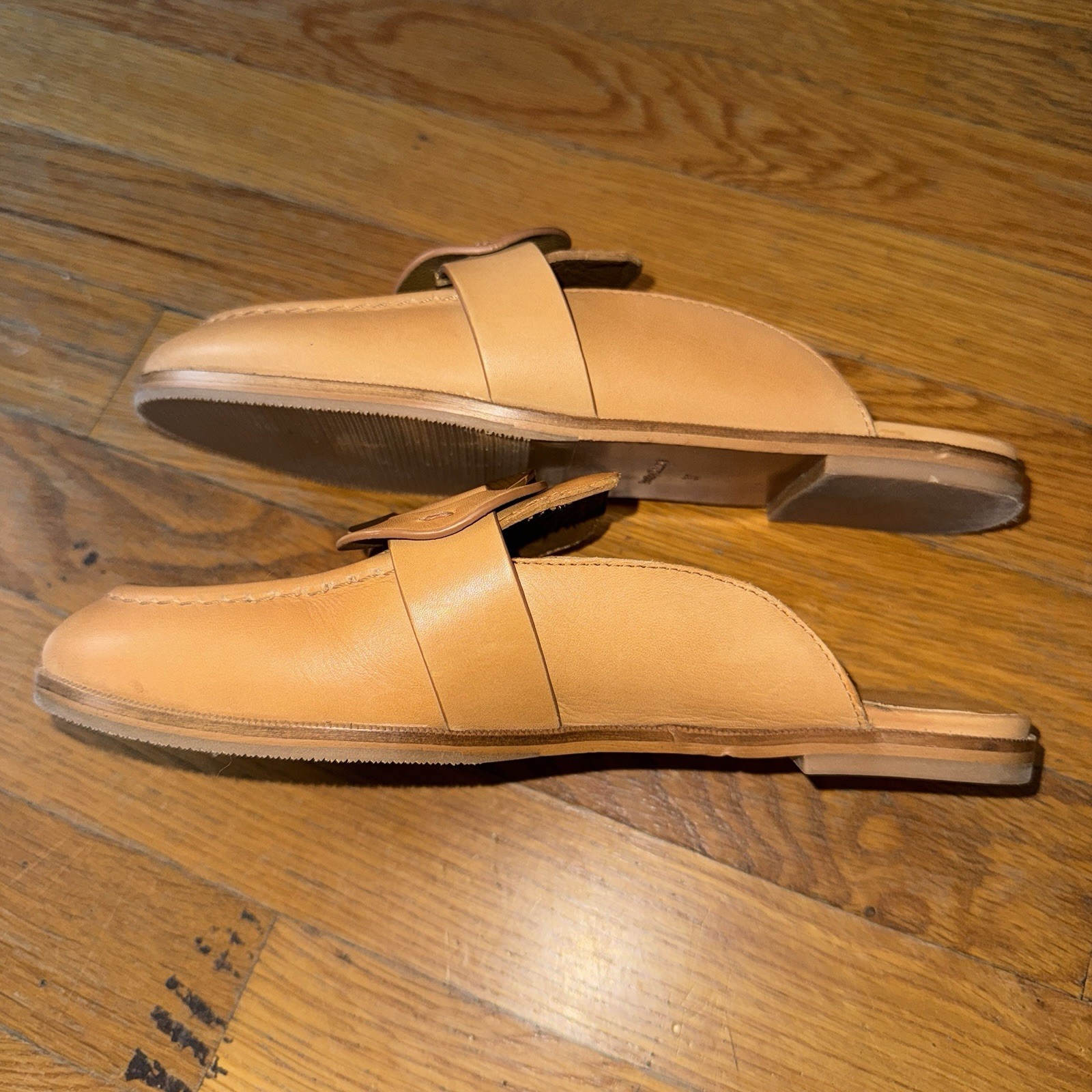 See By Chloe Shoes Womens Size 37 US 7 Chany Leather Mules Tan Slip Ons Calfskin