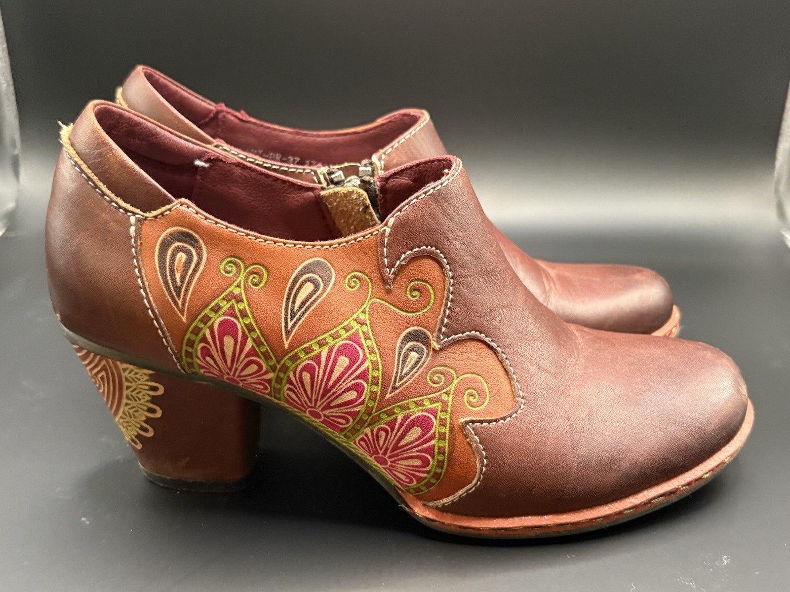 L’ Artiste Women’s Brown Hand Painted Leather Block Heel Zip Bootie Size 6.5