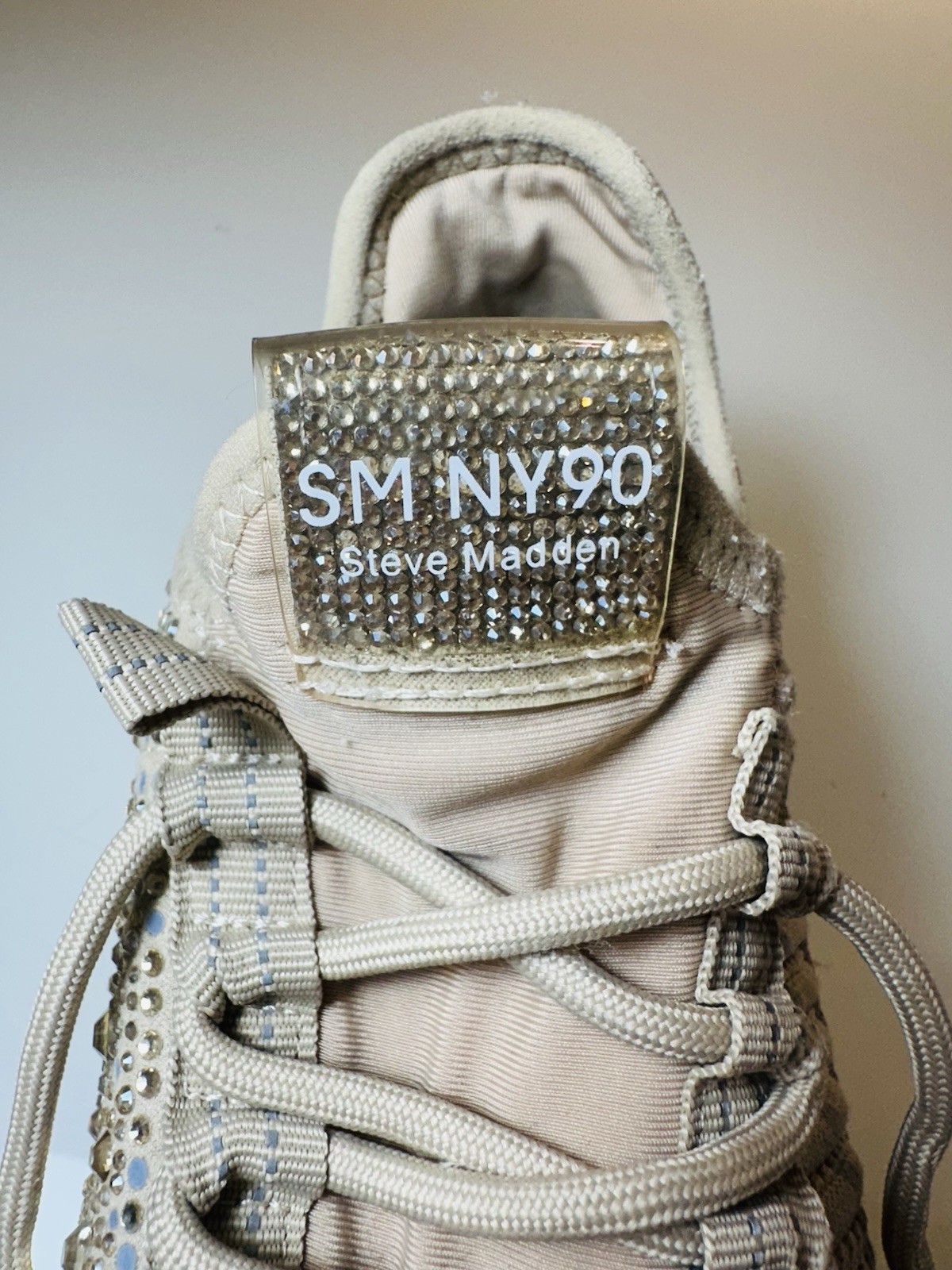 Steve Madden SM NY90 Sneakers Beige Rhinestone Breathable Womens Sz 7.5