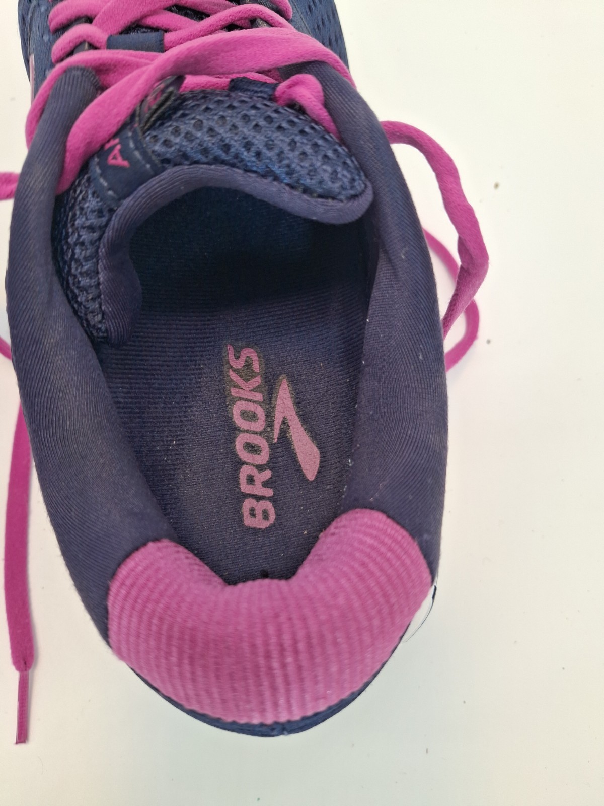 Womens Brooks Ariel 20 Blue Athletic Running Comfort Sneakers Shoes Size 9 .5 B