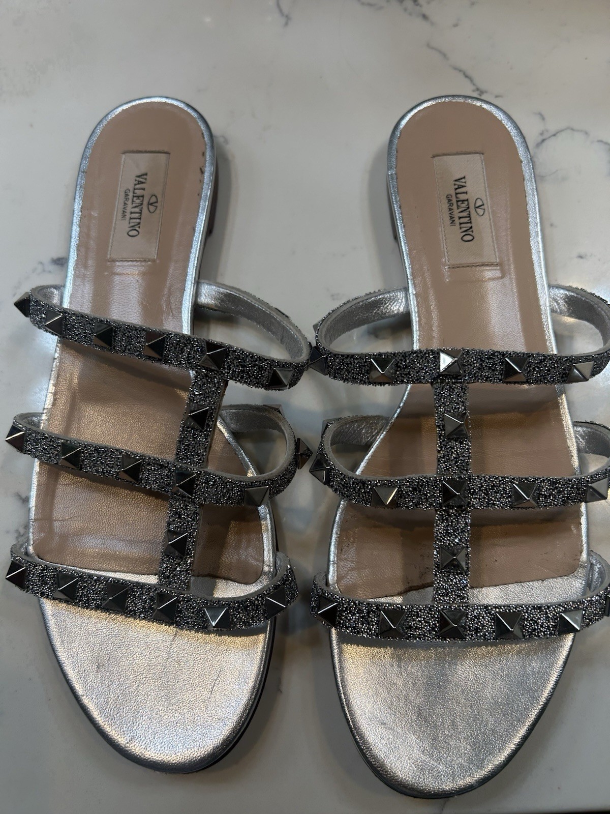 Valentino Garavani Silver Glitter Studded Strappy Slip-On Flat Sandals 38.5