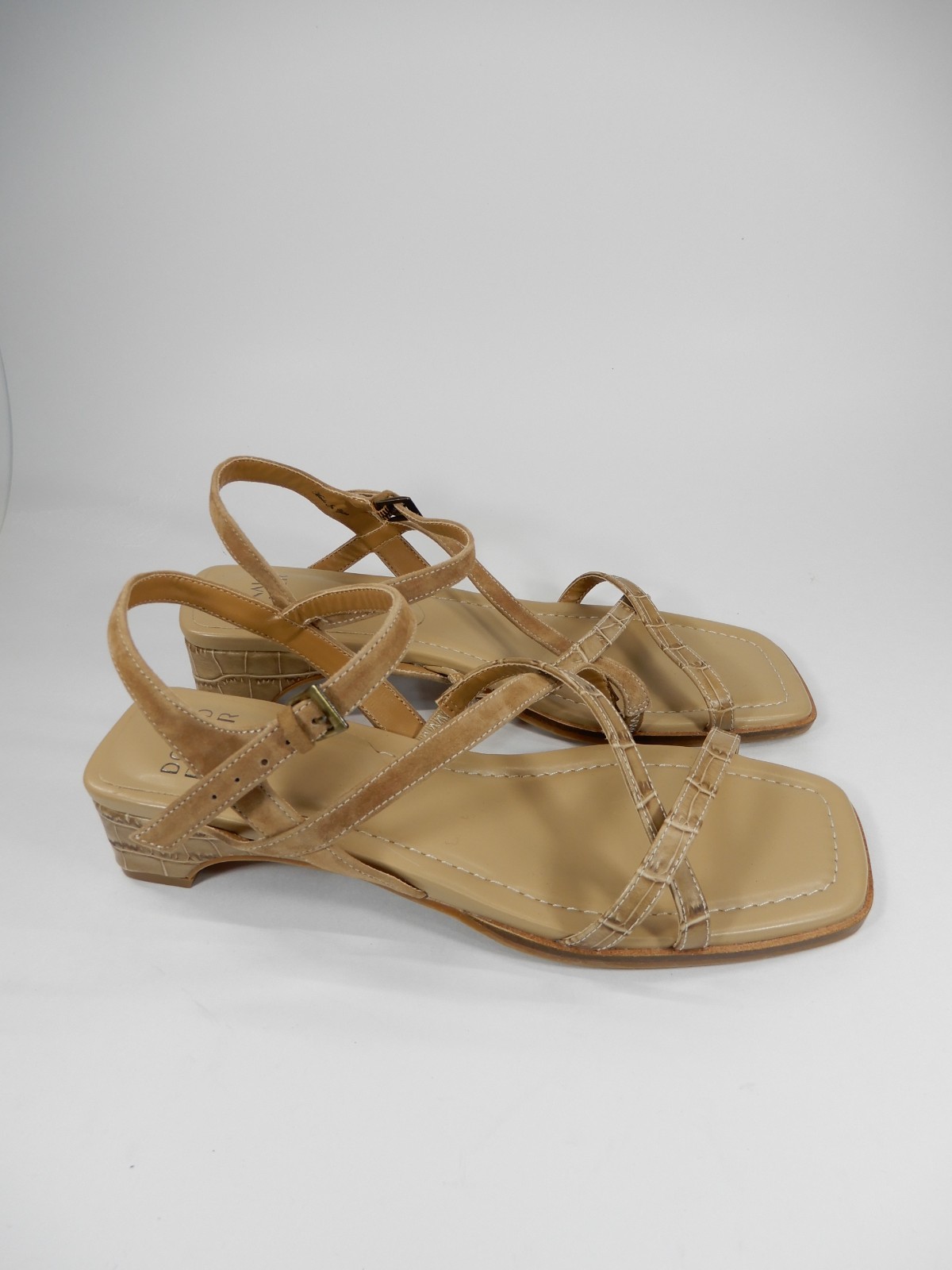 Donald Pliner Cecilia Strappy Sandals Size 9 Low Heel Tan Croc Suede Leather NEW