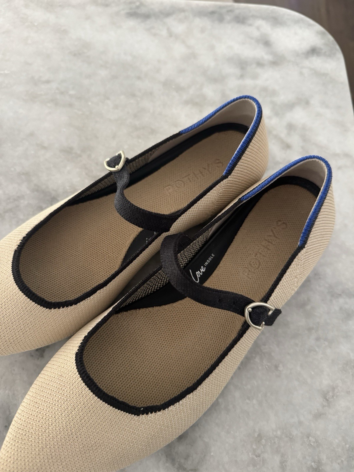 Rothy’s Pointed Toe Mary Jane Knit Flats Beige/Black/Blue Buckle Strap US 7