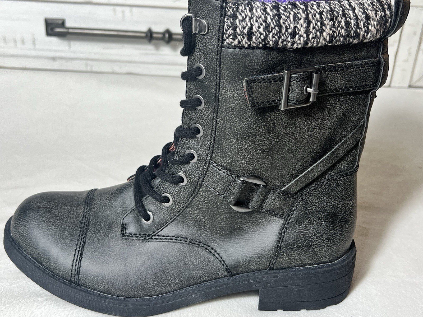 Rocket Dog Thunder Black Galaxy Women’s Lace Up Army Biker Boots Plaid Lining 10