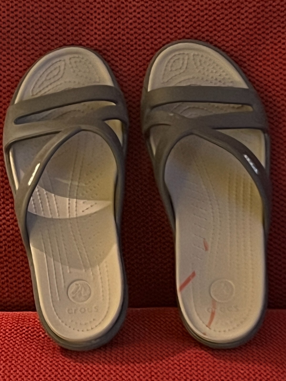 CROCS Women’s Dark Brown Rhonda Criss Cross Strap Slip On Sandals 10 W – NEW!!