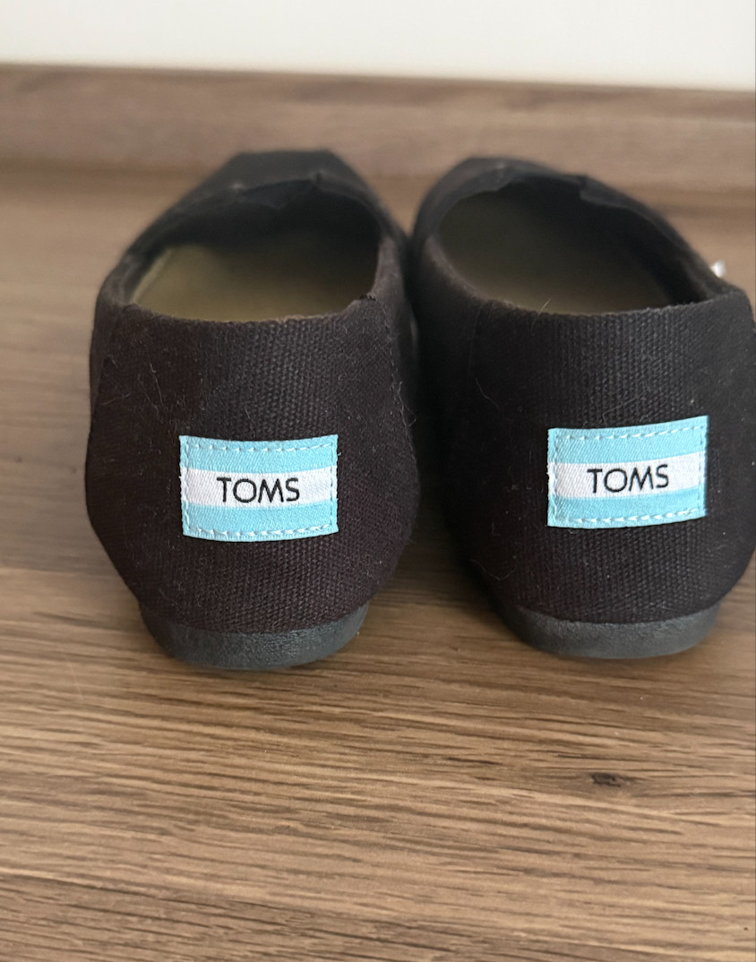TOMS Women’s Black Canvas Classic Alpargata Slip-On Flats Size 7 EU 37.5