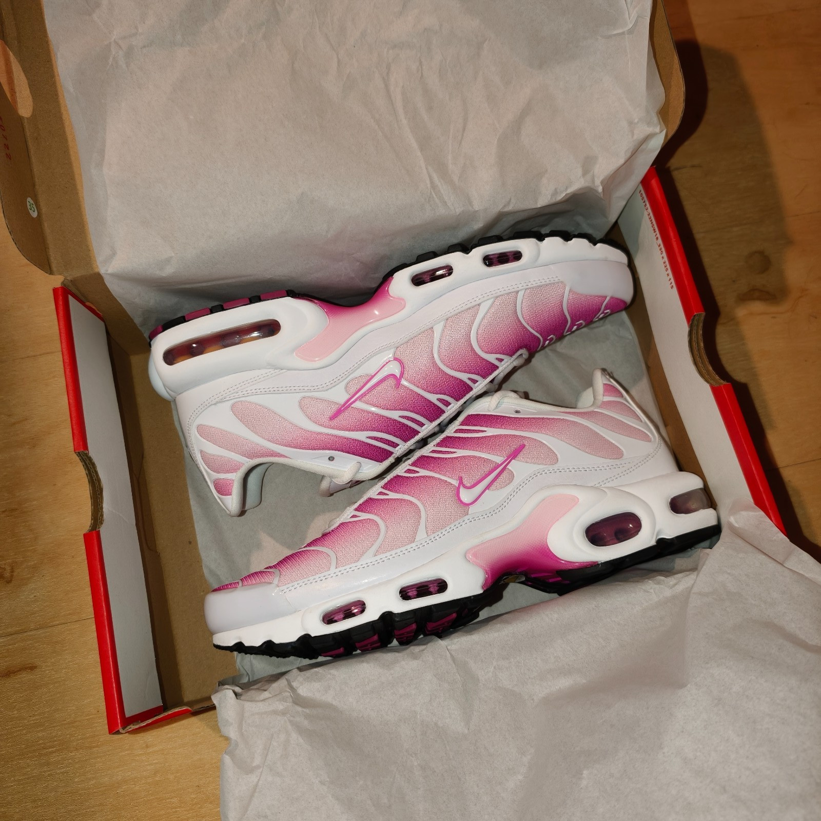 Nike Air Max Plus TN ‘Pink Fade’ Women’s US11 CZ7931-100 White Rose Mousse