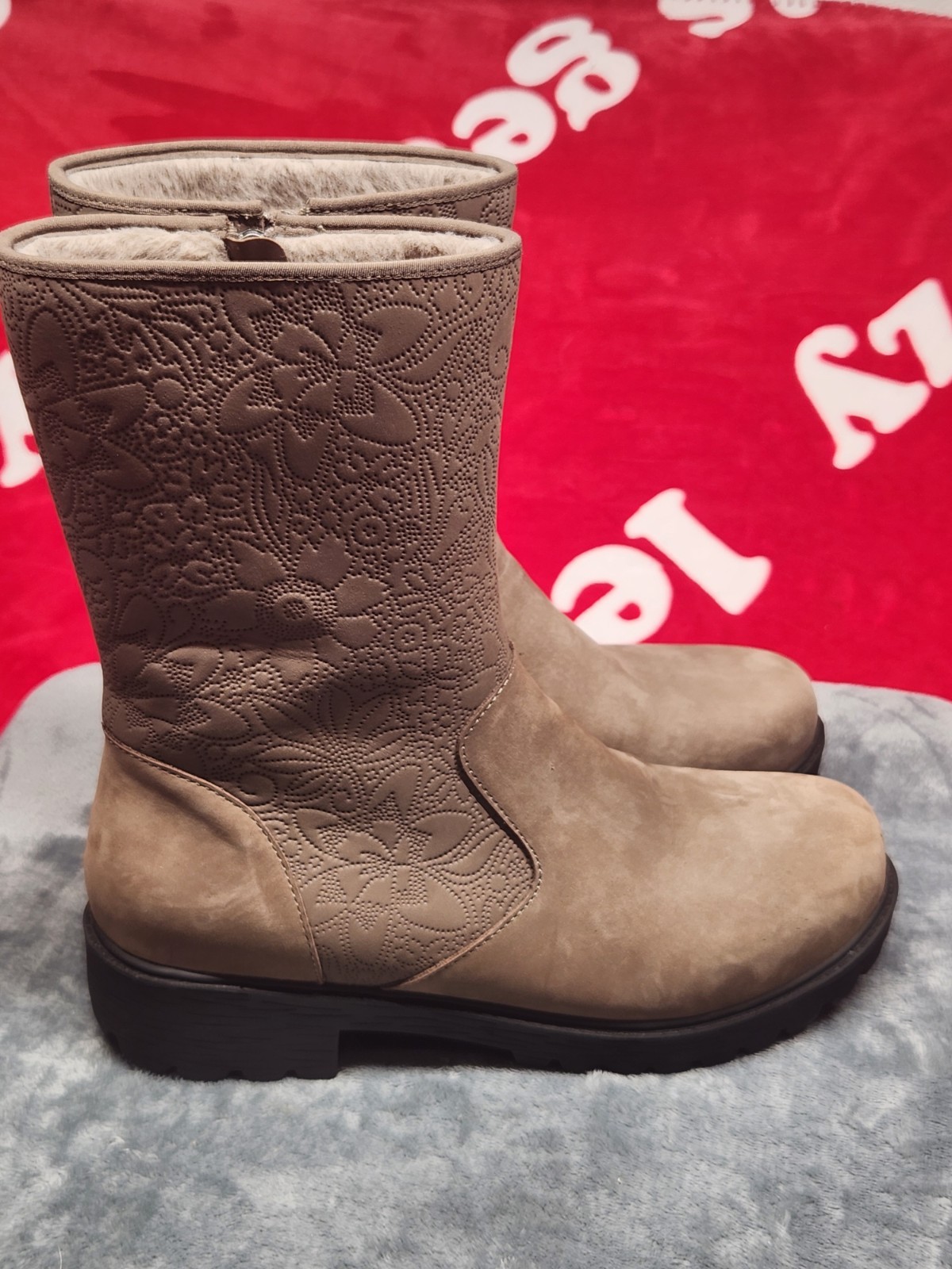 Alegria Womens Taupe Embossed Floral Zip Boots Faux Fur Lined Comfort Lug Sole