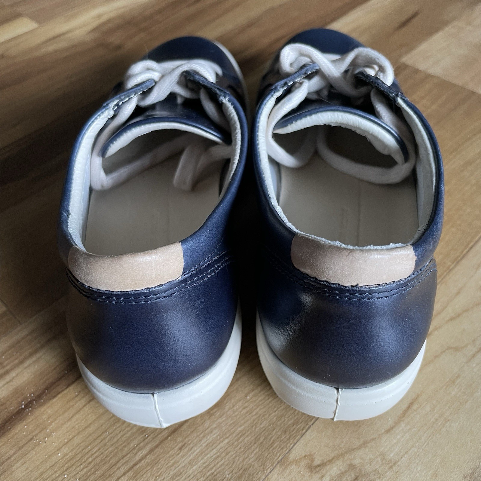 ECCO Soft 7 Women Leather Lace Up Sneaker Marine Blue Size 5-5.5 EU 36