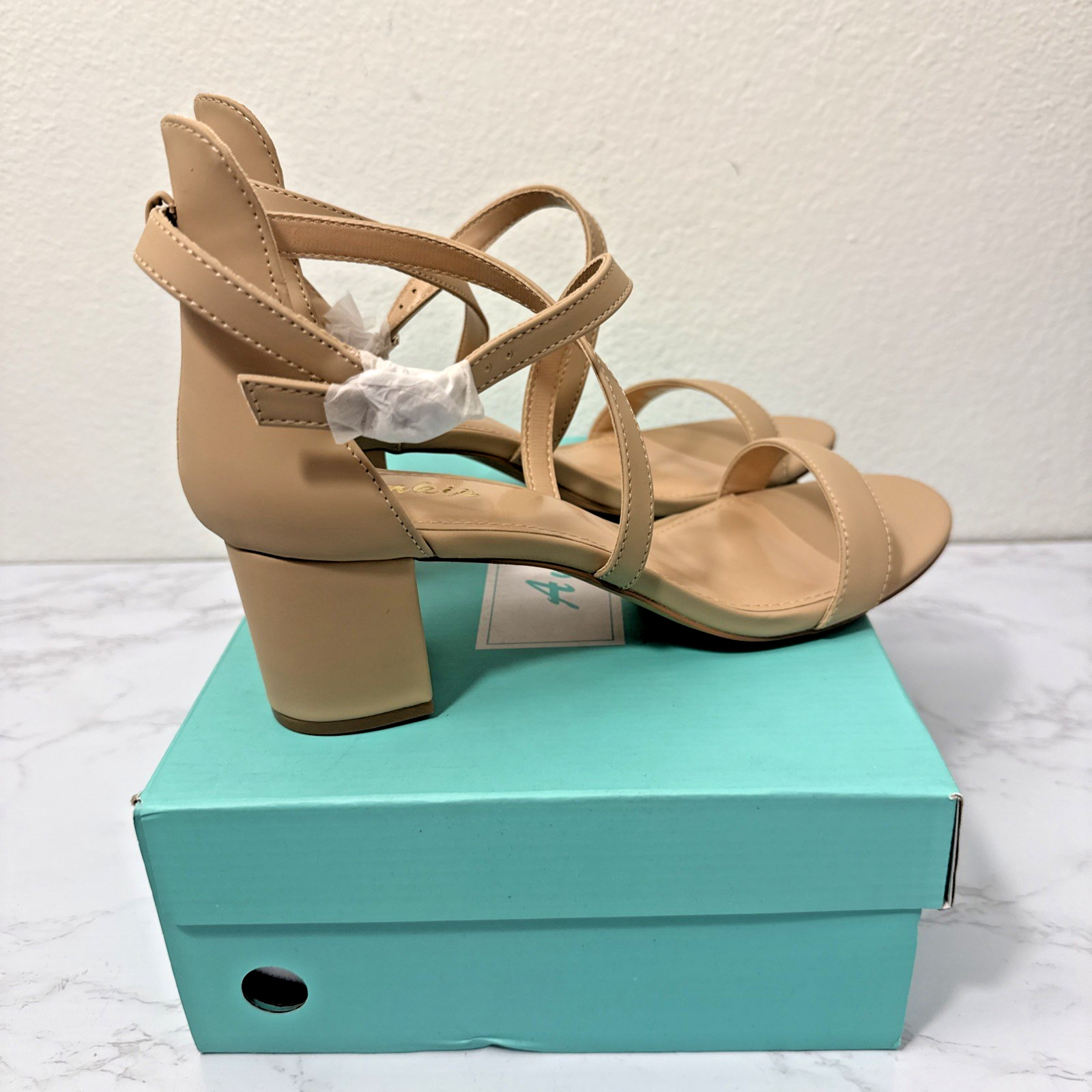 Ankis Size 11 Nude Nubuck Strappy Block Heel Sandals 2.25in Open Toe Buckle