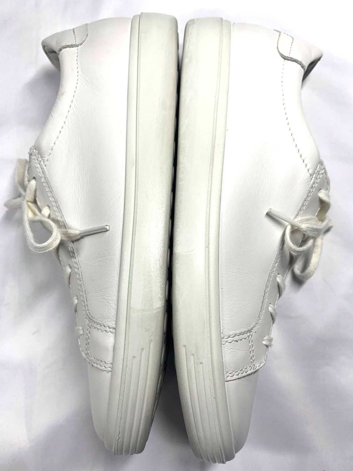 Ecco Soft Classic White Leather Sneakers Women’s Size US 10 – 10.5 EU 41