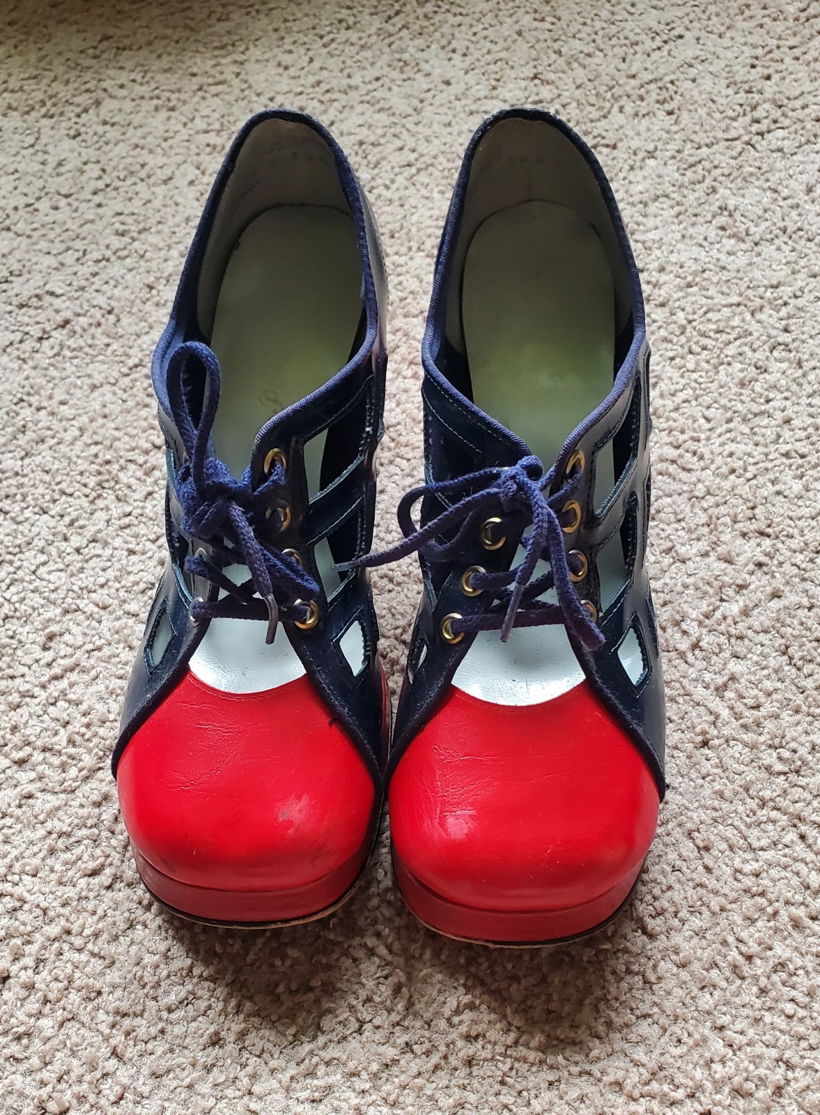 1970s vintage shoes, Women’s size 7, see measurements in photos. gently used.