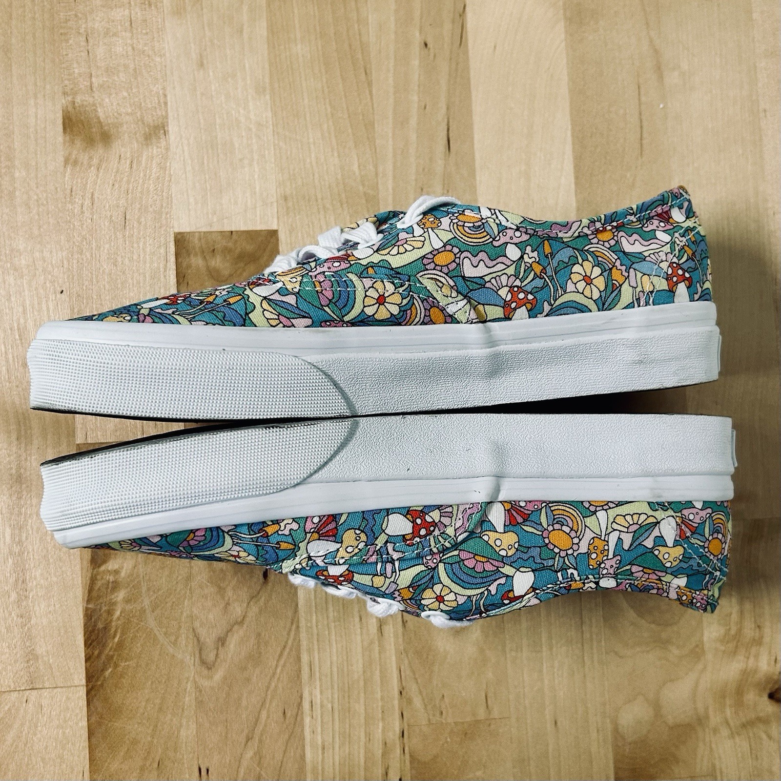 Vans Sneakers Trippy Mushrooms Womens Sz7 Floral Psychedelic Hippie Goblincore