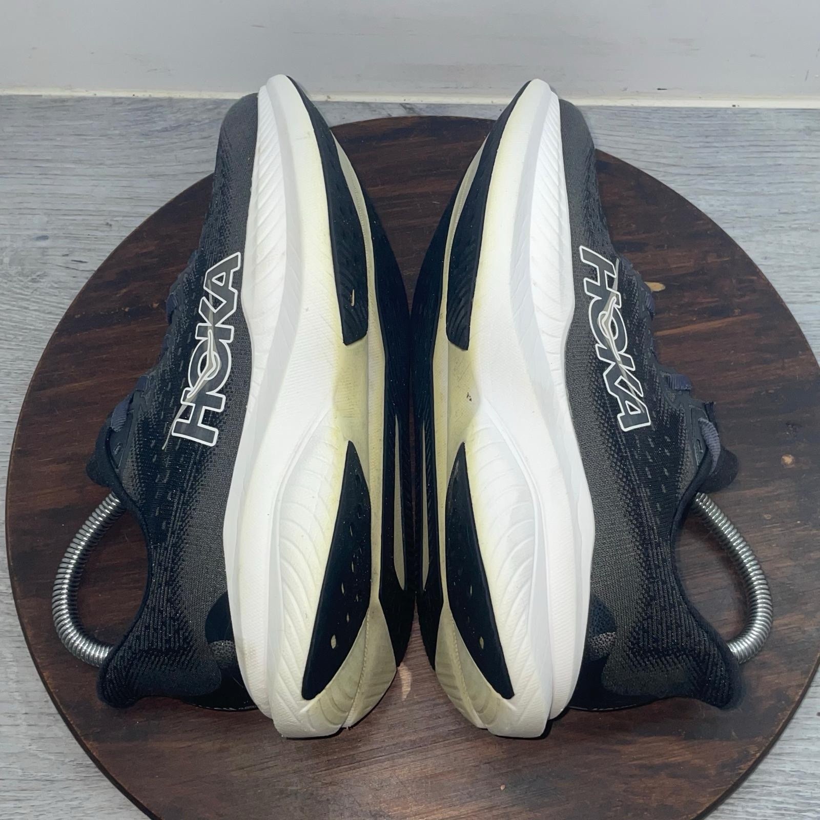 Hoka One One Mach 6 Womens Size 6.5 Black White Athletic Running Shoes Sneakers