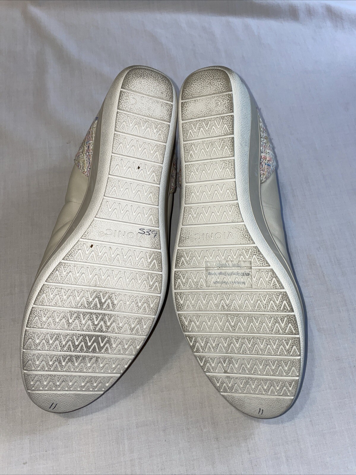 Vionic Wedge Womens Comfort Shoes Size 11 M Beige Leather Workwear Outdoors