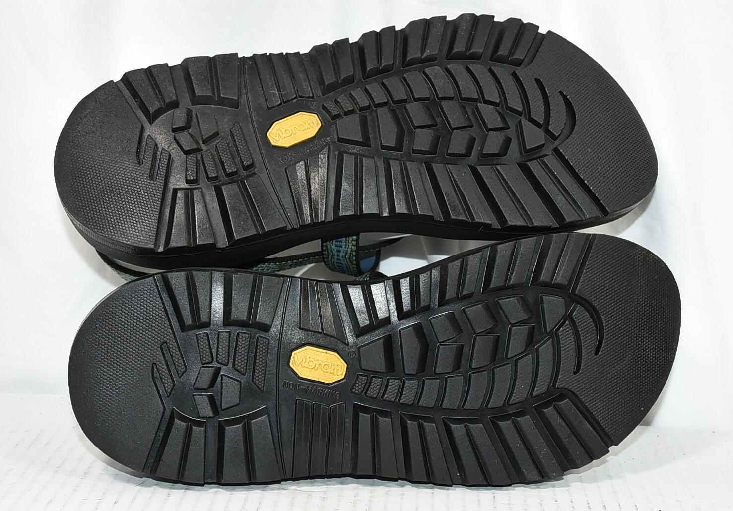 Chaco Z/2 Classic Unaweep Womens Sz 9 Waterproof Hiking Running Sports Sandals