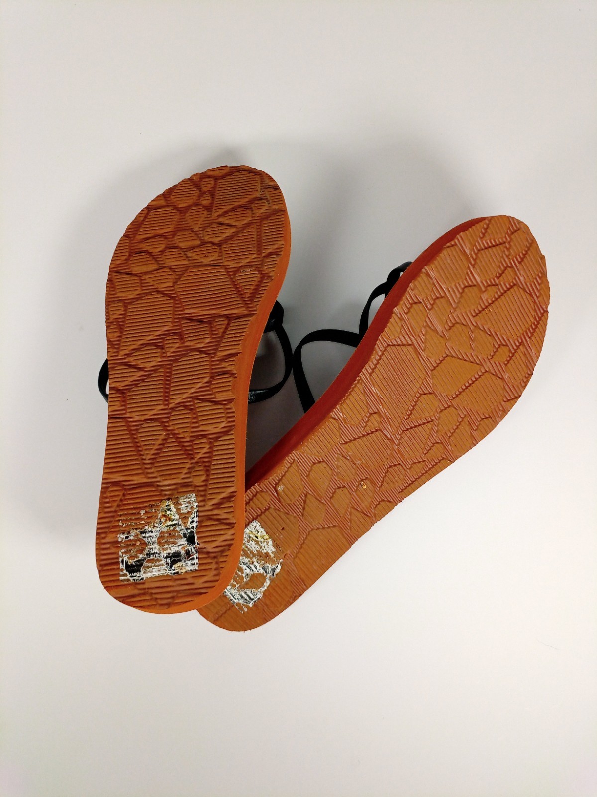 Volcom New School II Womens size 8 Cushioned Strappy Flip Flops