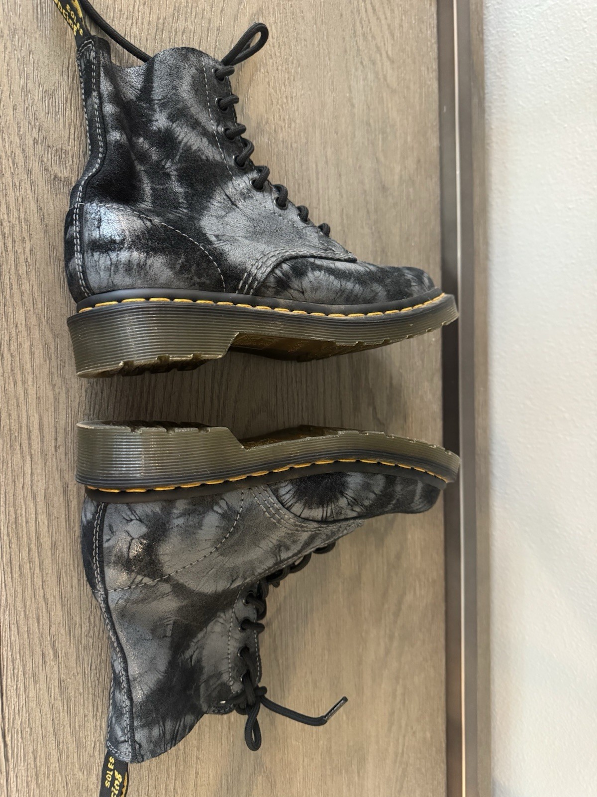 Dr. Martens 1460 Pascal Leather Tie-Dye Ankle Combat Boots Womens US 6