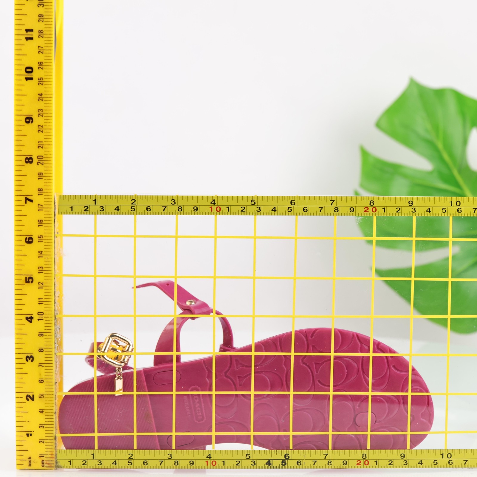 Coach Womens Pier Sandals Size 7 Hot Pink PVC Jelly Thong Ankle Strap Turnlock