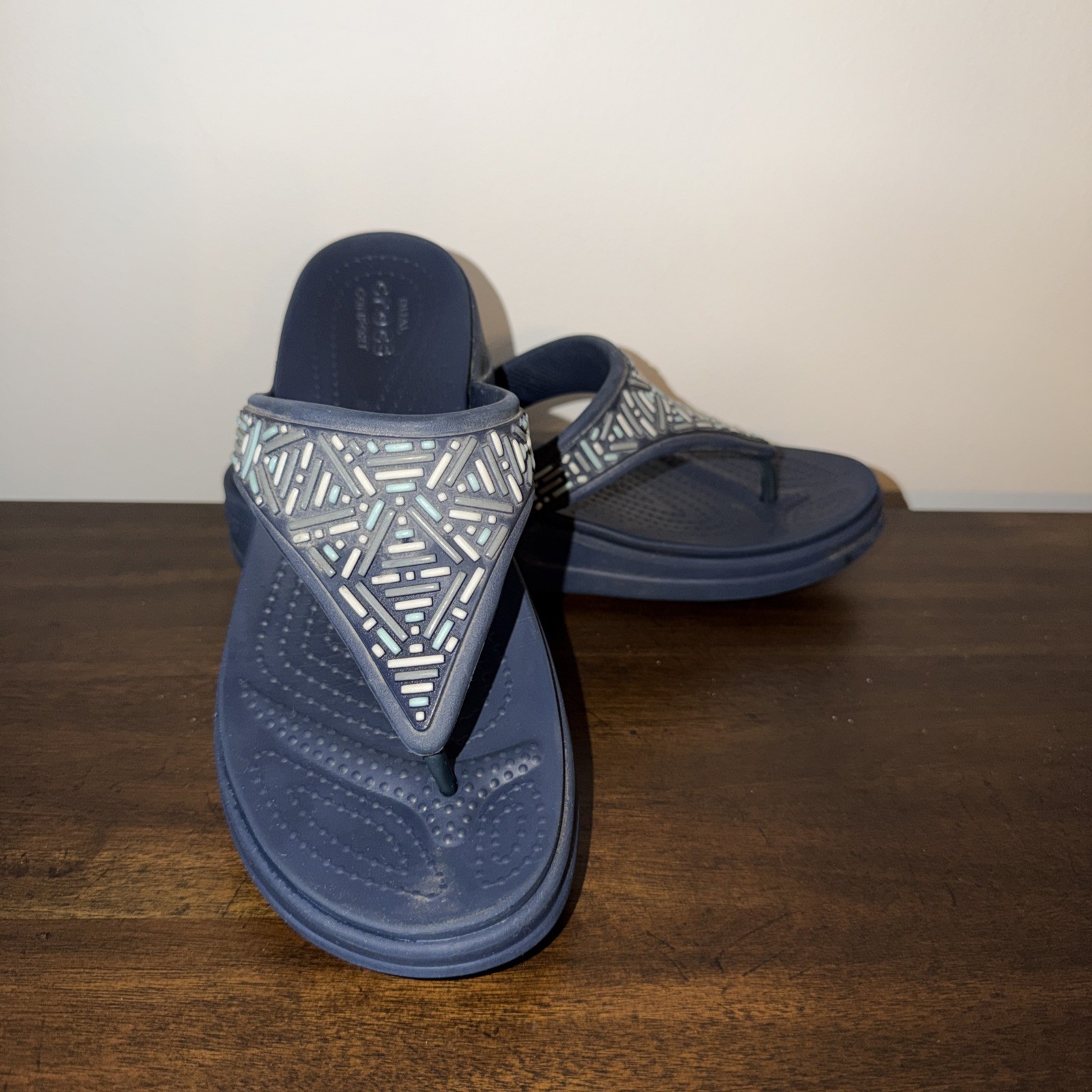 Crocs Women’s Monterey Beaded Navy Blue Wedge Flip Flop Sandals Size 8
