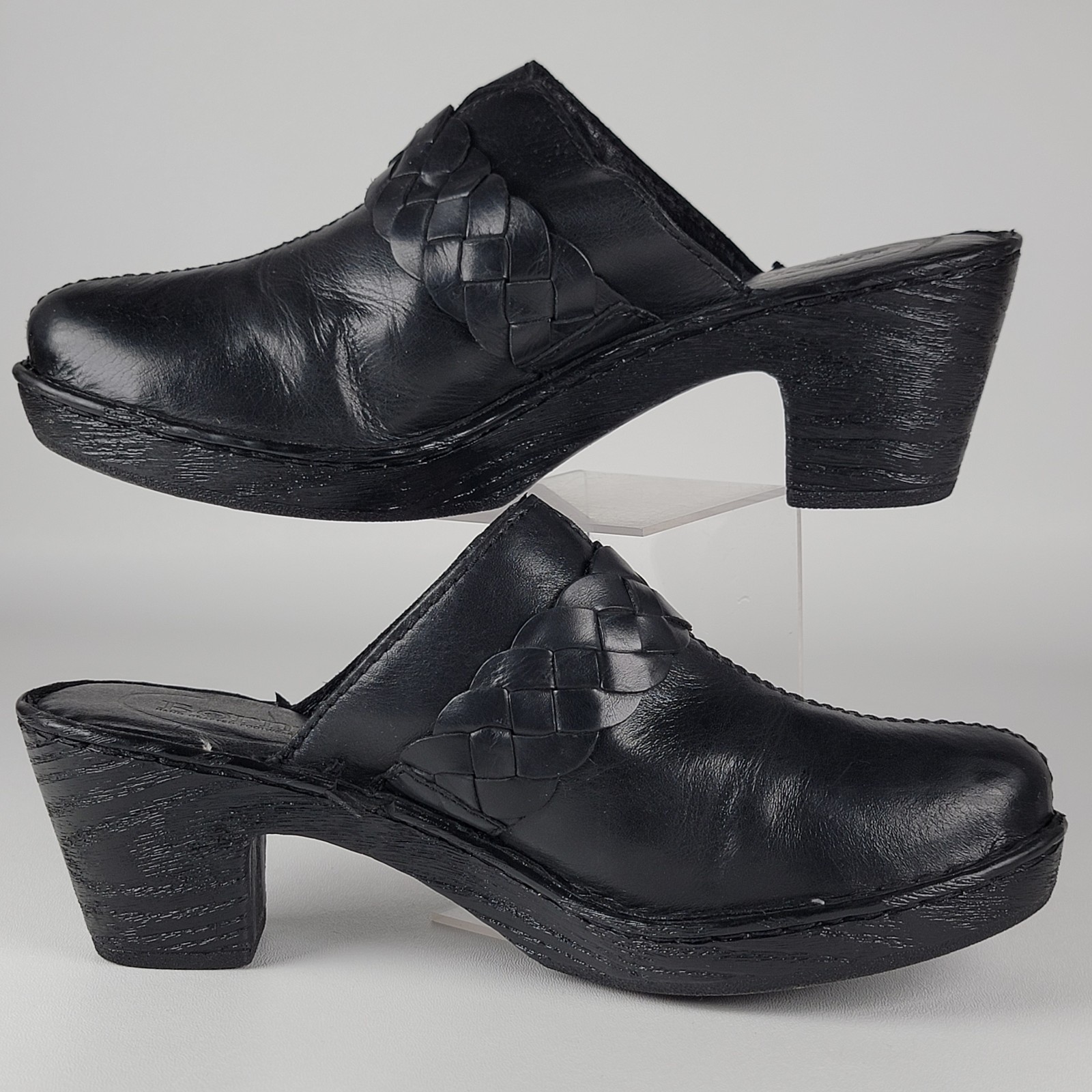 Born D47003 Size 10M Women’s Black Leather Cross Straps Buckle Heels Mule Clogs