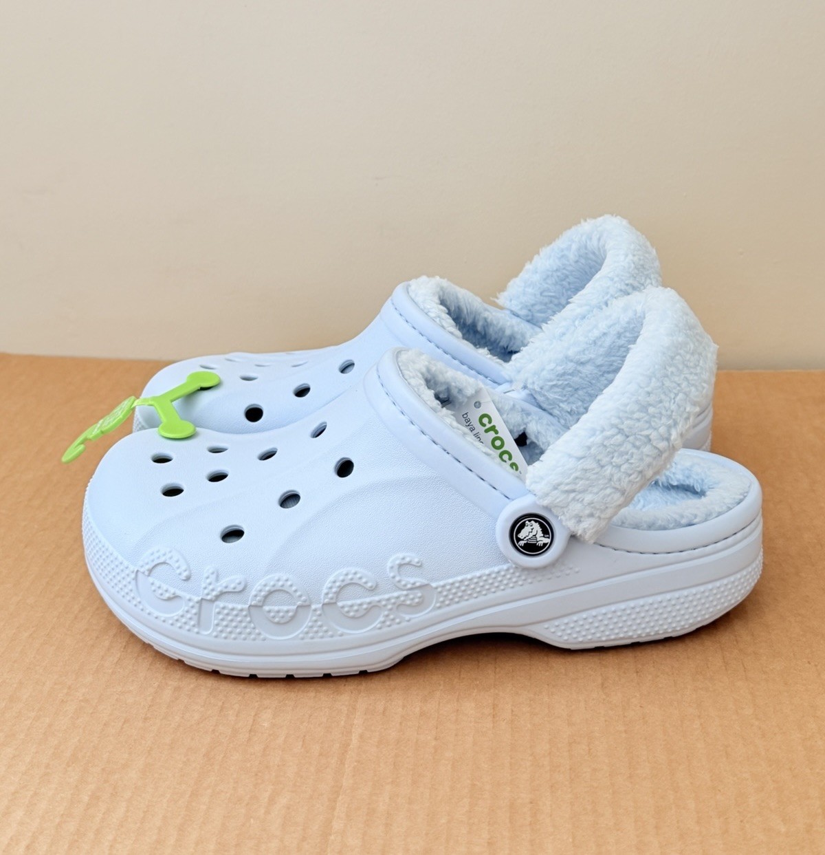 CROCS Baya Faux Fur Lined Clogs Women’s Size 9 | Men’s Size 7 | Mineral Blue