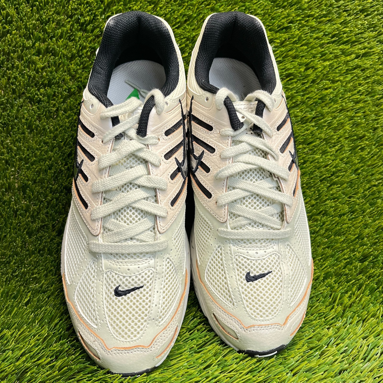 Nike Air Pegasus 2K5 Womens Size 11 Beige Black Athletic Running Shoes Sneakers