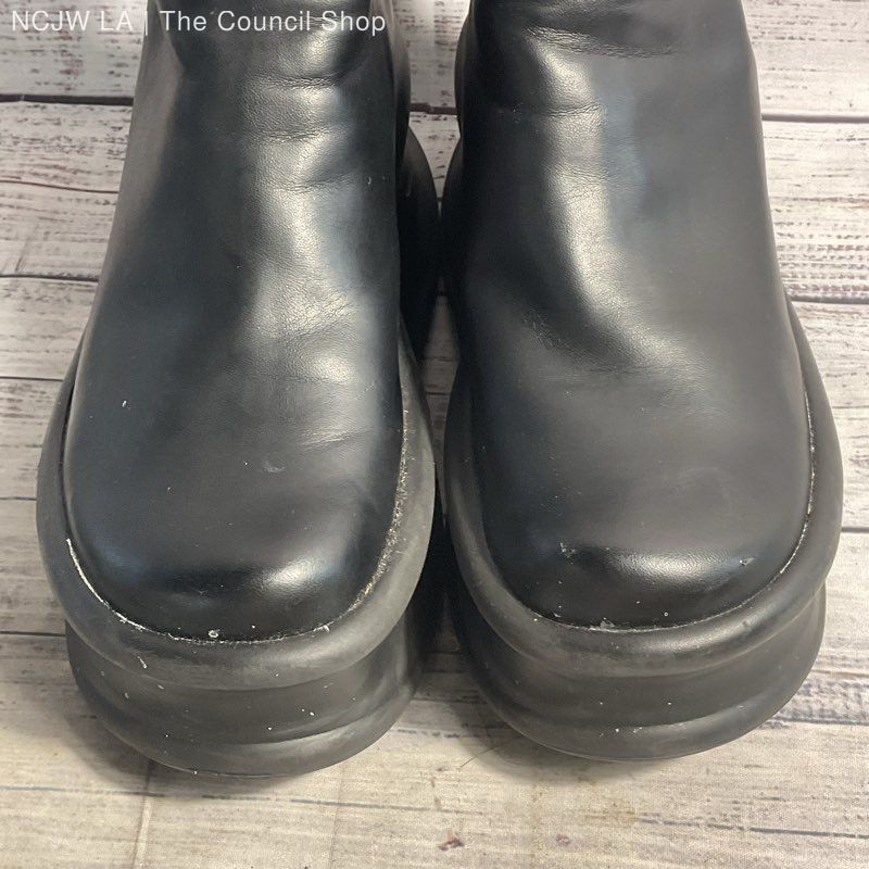 Charles & Keith Black Leather Platform Chelsea Boot Men’s Size 11