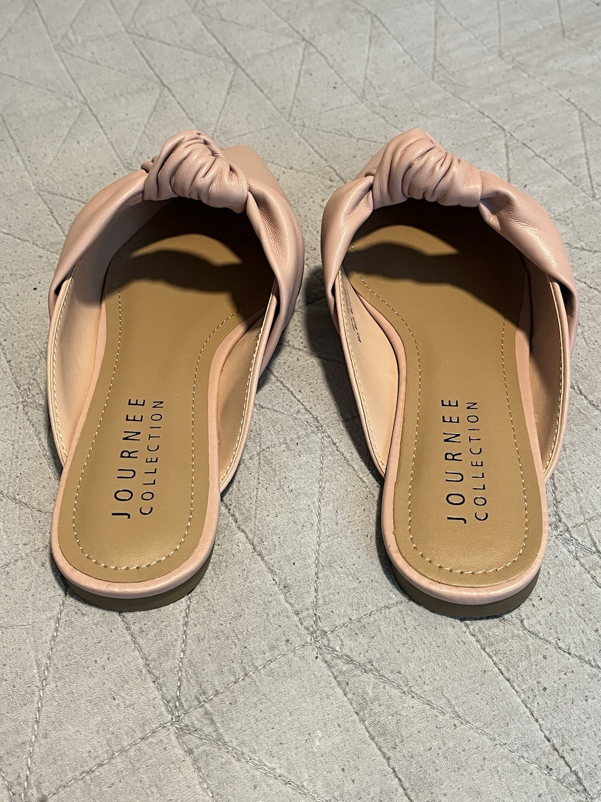 Journee Collection Women’s Tru Comfort Foam Salinn Flats Blush Size 7 NIB