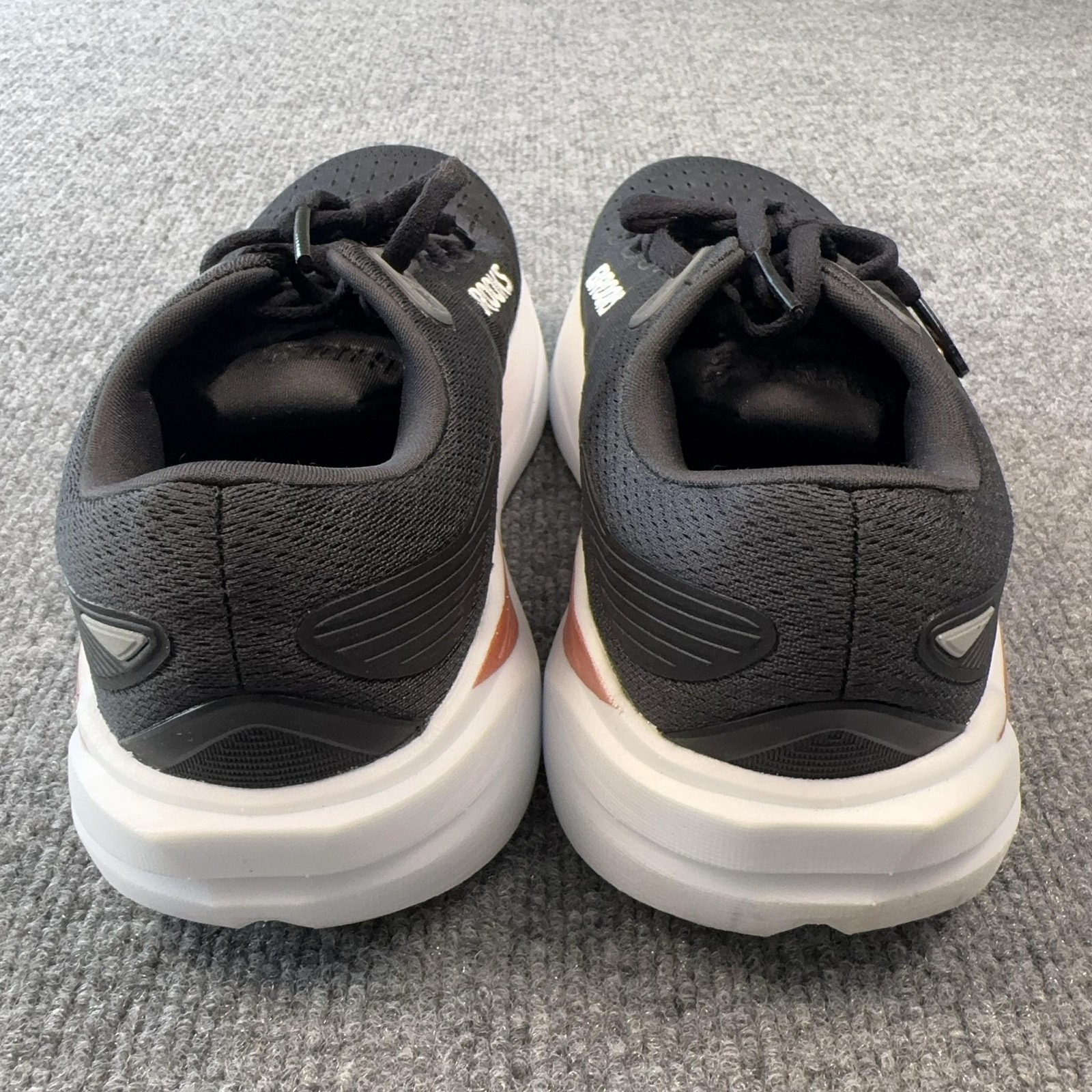 Brooks Ghost Max Running Shoes Womens Size 6.5D Black Wide 1204571D043