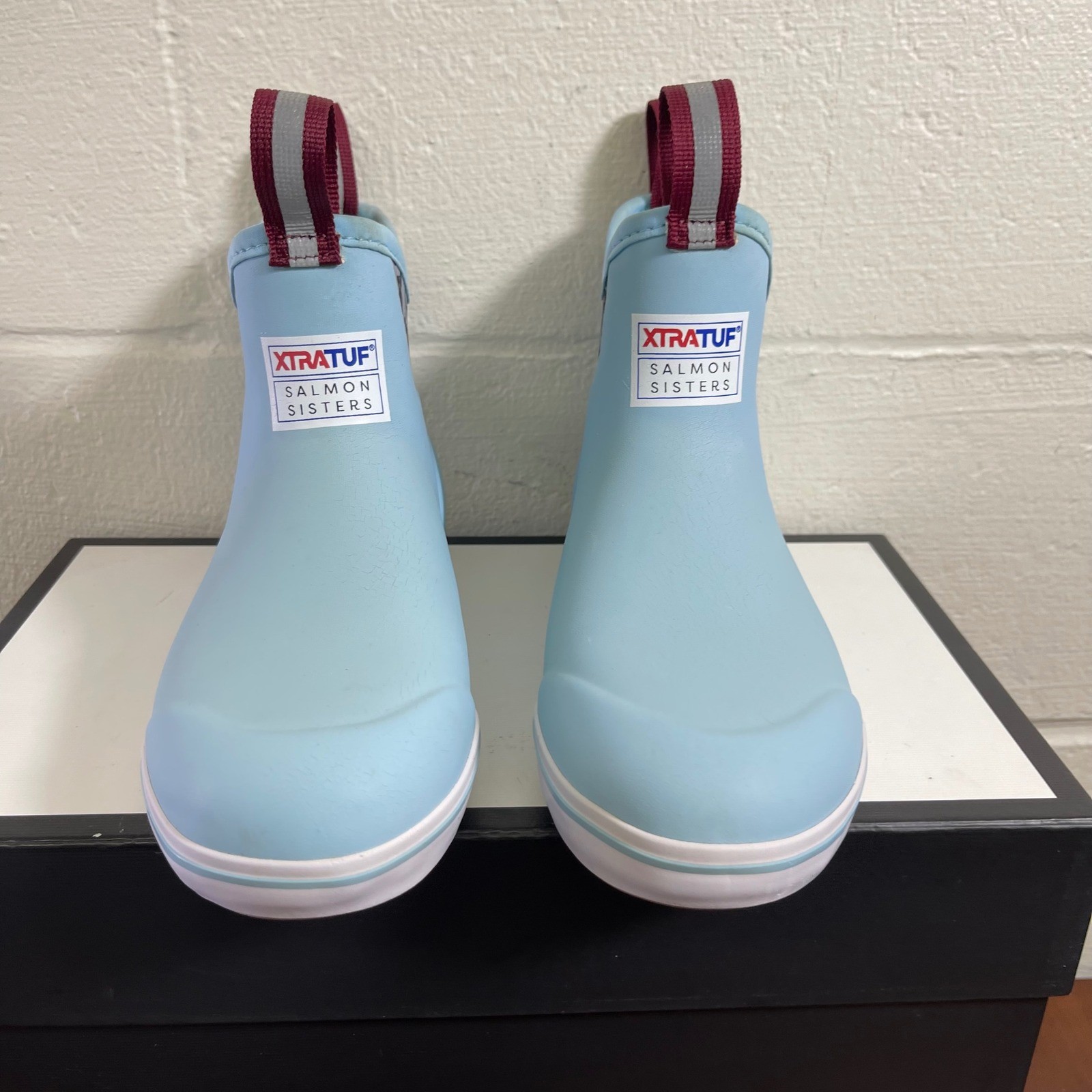 Xtratuf Salmon Sisters Ankle Deck Boot Blue Pull On Women’s Size 6 US/4 UK